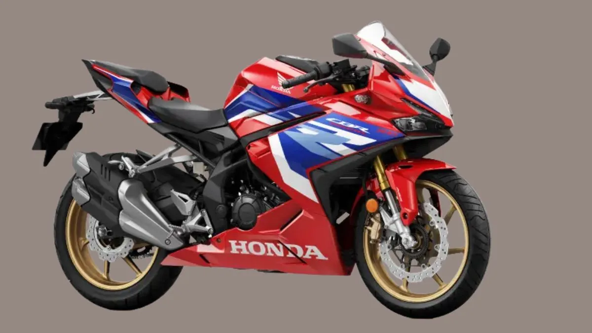 TFT console and riding modes display of CBR 250 RR