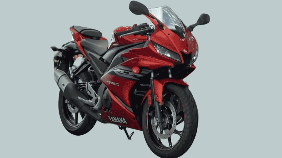 R15 V5 155cc Engine with VVA Technology Closeup