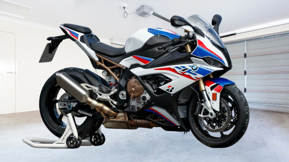 BMW S 1000 RR design and build quality