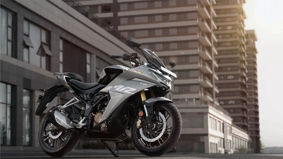 Hero Karizma XMR 250 looks design