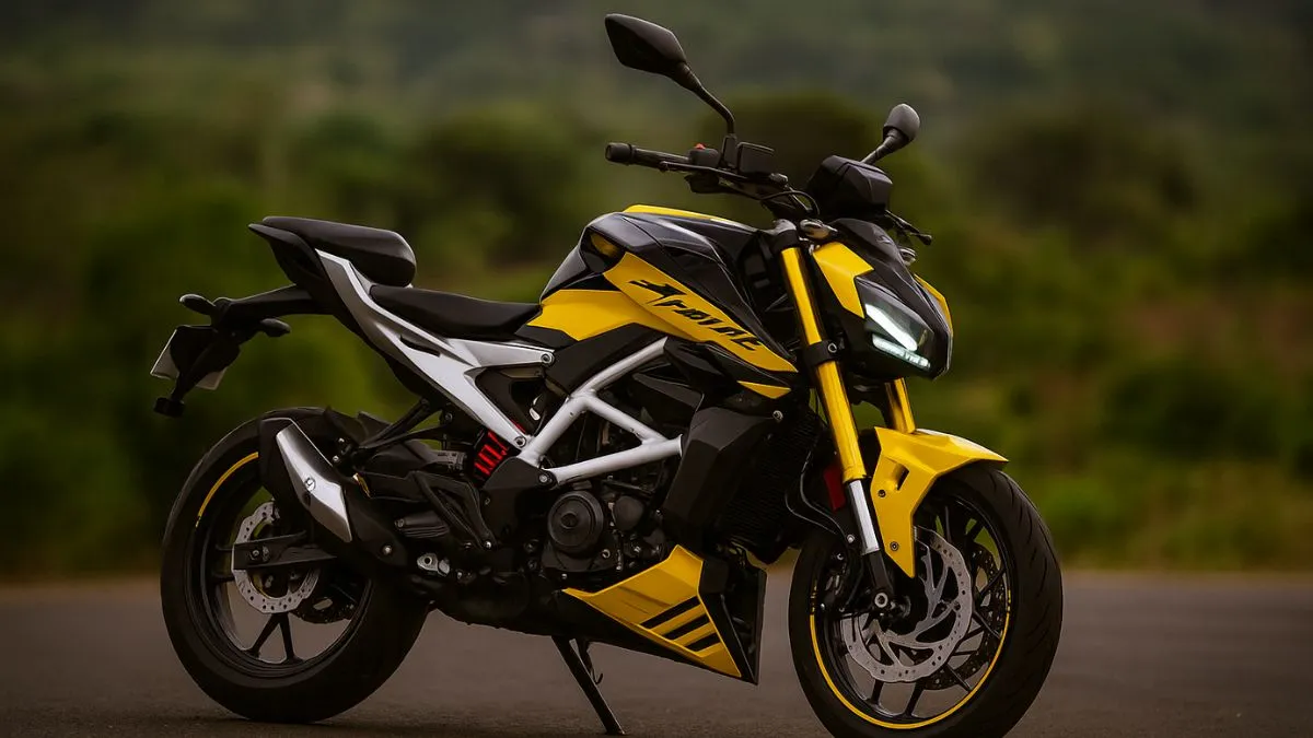 TVS Apache RTR 310 2025 front look in Sepang Blue
