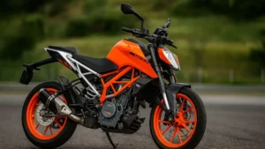 KTM 390 Duke 2025 Ebony Black रंग