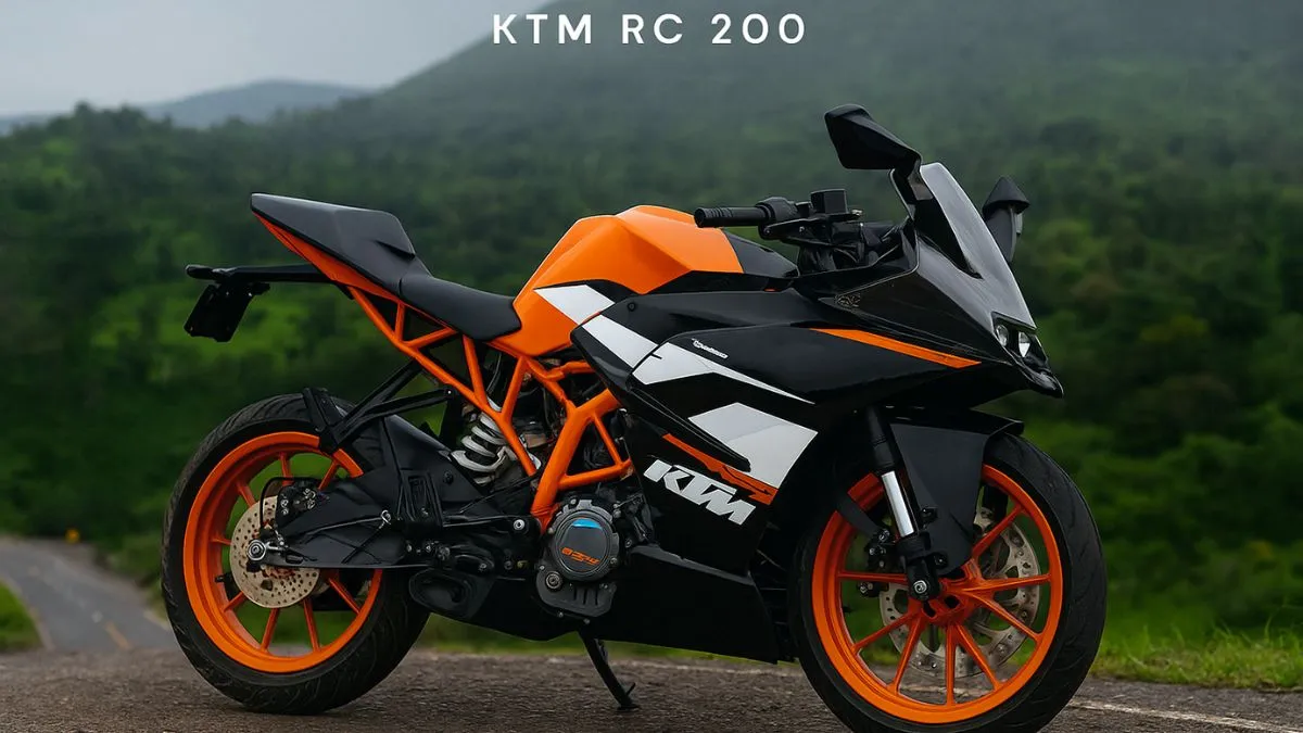 KTM RC 200 2025 side view with Metallic Grey color