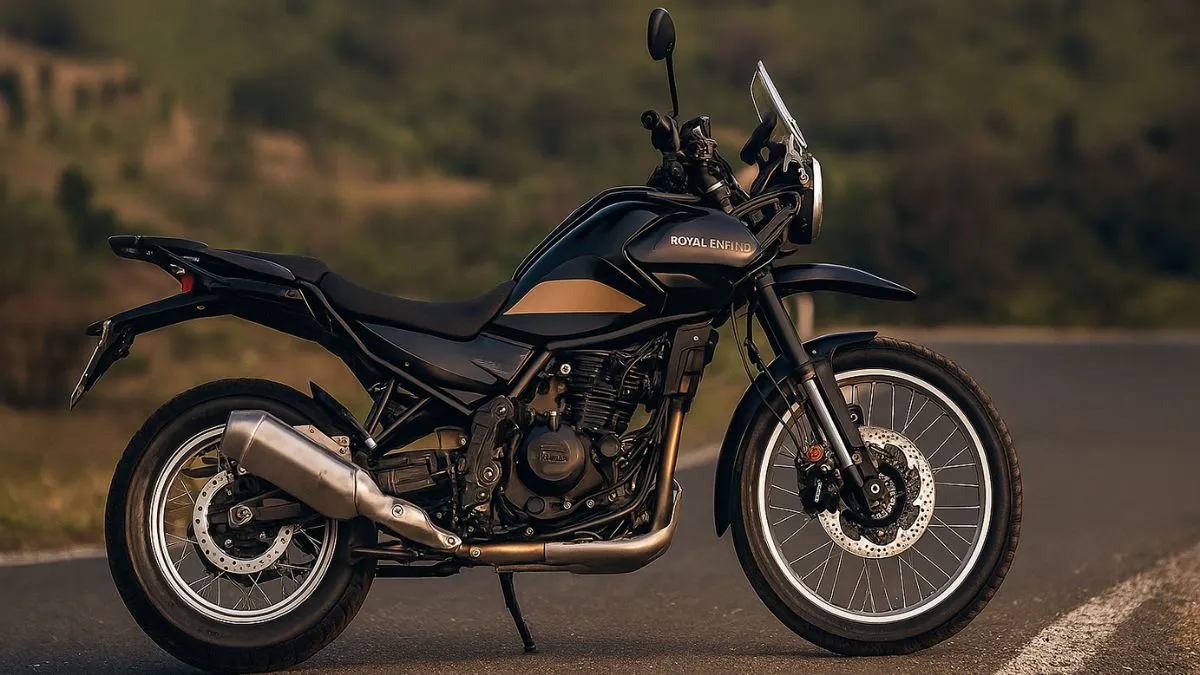 Royal Enfield Himalayan 450 front view with adventure design