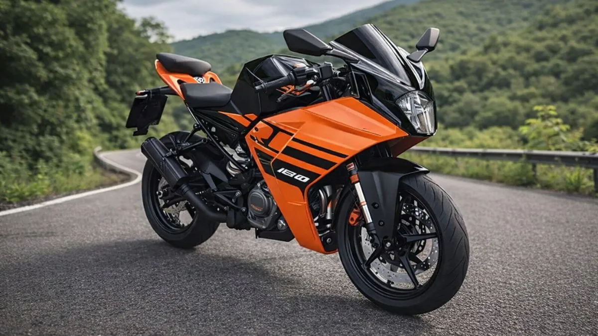 KTM RC 160 का फुल-फेयर्ड एग्रेसिव स्पोर्ट बाइक डिजाइन